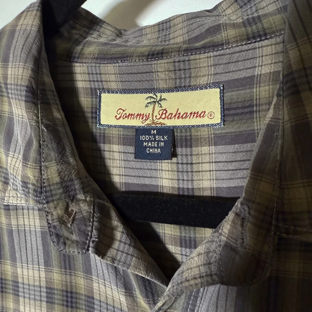 Tommy Bahama - 100% Silk Plaid Shirt - Lightweight M - Green/Grey - Wood Buttons - Picture 2 of 6